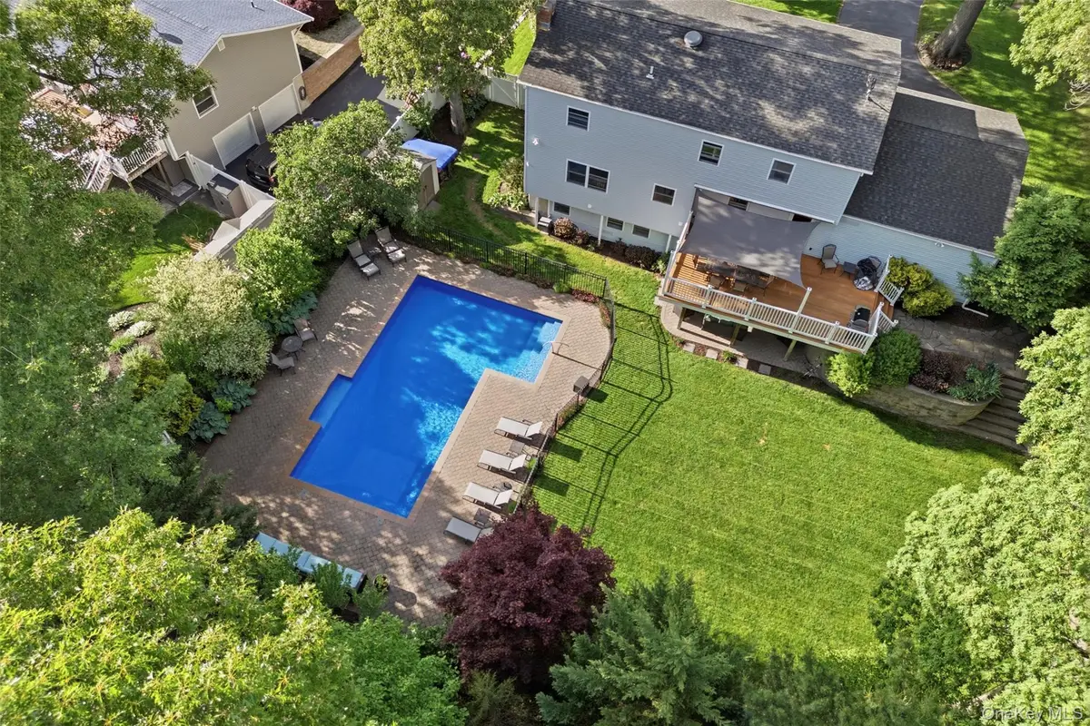 14 Julia Circle, East Setauket, NY 11733 - #1