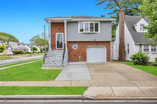 Address Withheld By Seller, Valley Stream, NY 11580