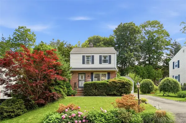 30 Greenvale Circle, White Plains, NY 10607
