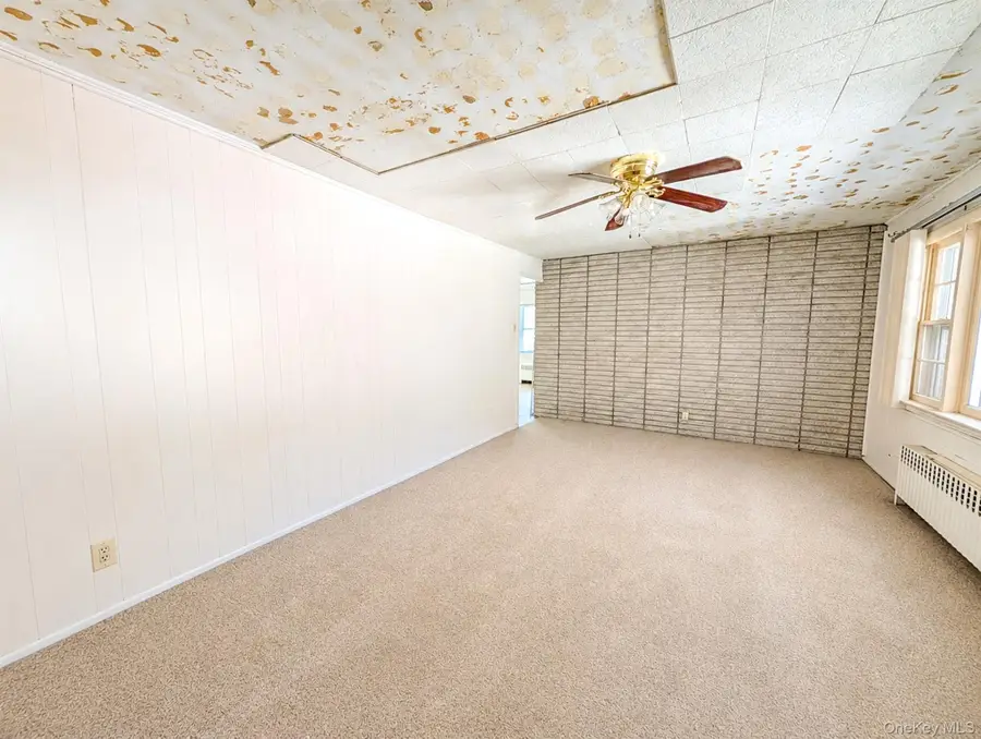 28 Jonas Boulevard, Centereach, NY 11720 - #3
