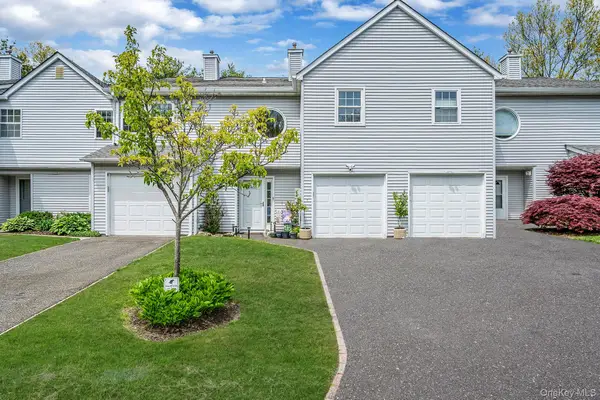 1405 Sara Circle, Port Jefferson, NY 11776