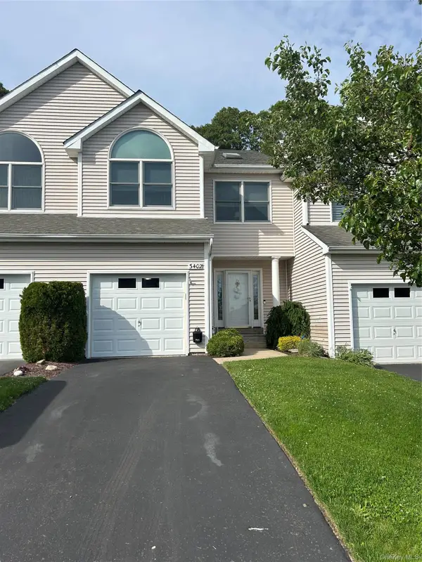 3402 Willow Pond Drive, Riverhead, NY 11901