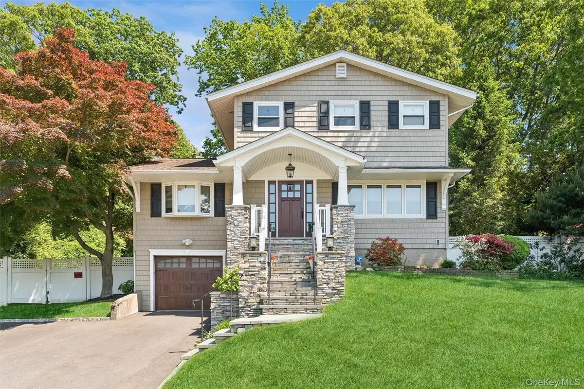 23 Ravenwood Drive, Kings Park, NY 11754 - #1