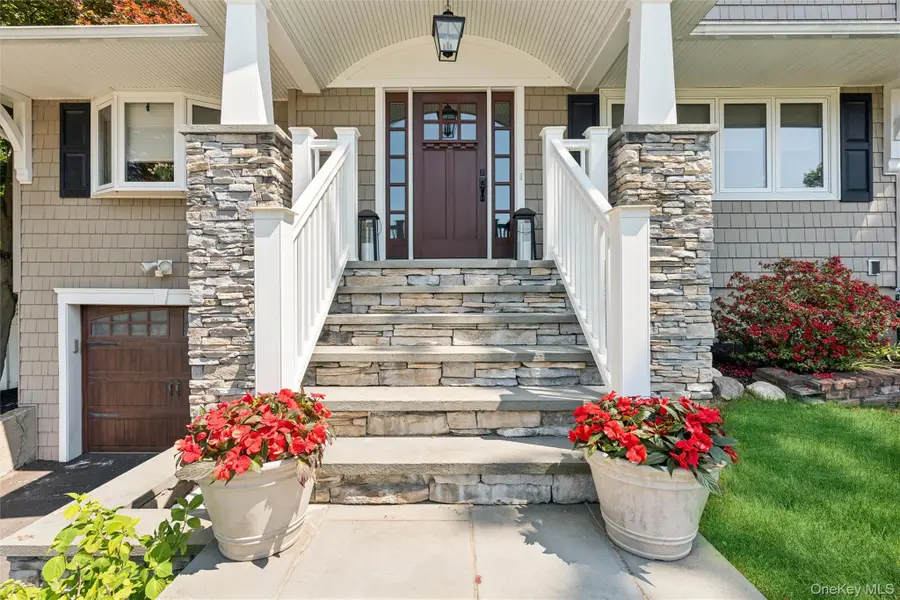 23 Ravenwood Drive, Kings Park, NY 11754 - #2