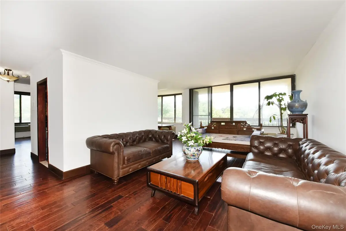 152-18 Union Turnpike #5O, Flushing, NY 11367 - #1