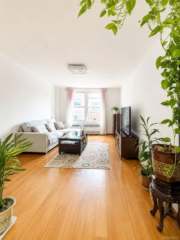 14470 41 Avenue #4, Flushing, NY 11354
