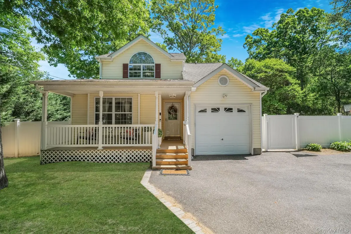 1 Queens Road, Miller Place, NY 11764 - #1