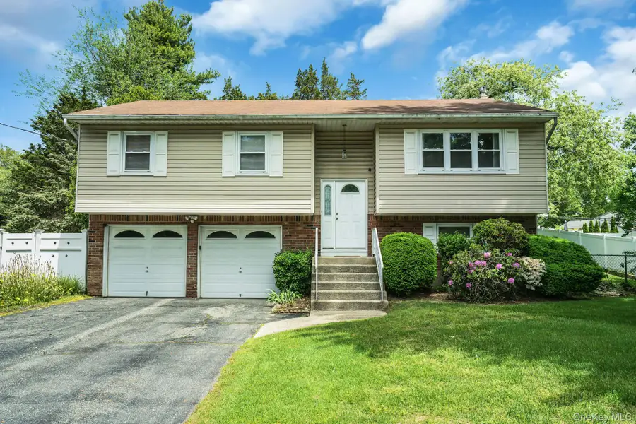 111 Daly Road, East Northport, NY 11731 - #2