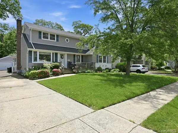 955 Bruce Drive, Wantagh, NY 11793