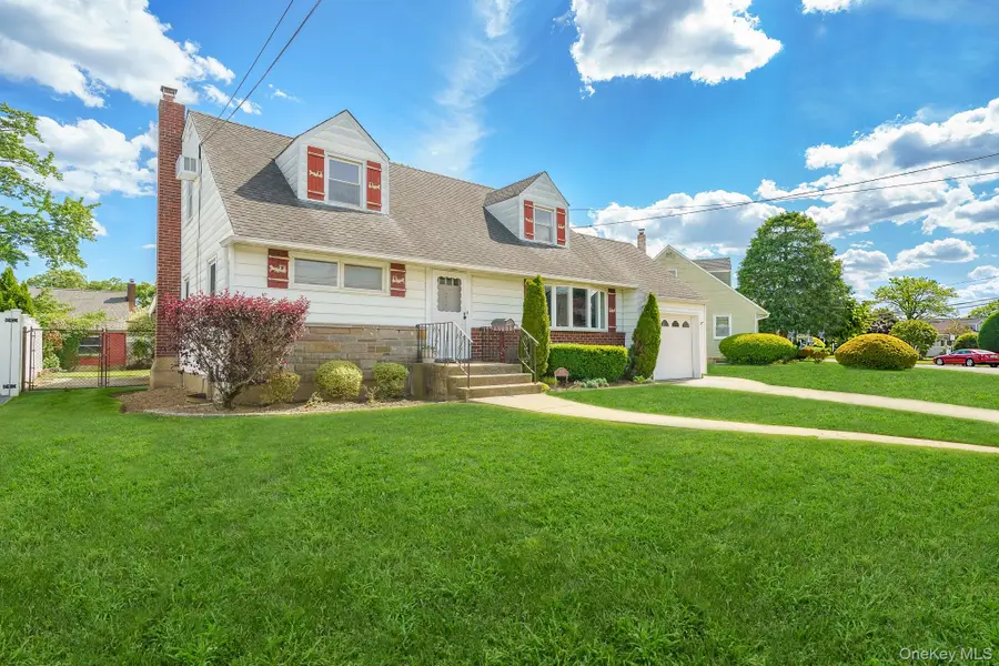 3872 Fulton Avenue, Seaford, NY 11783 - #3