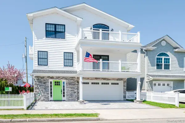 75 Curley Street, Long Beach, NY 11561