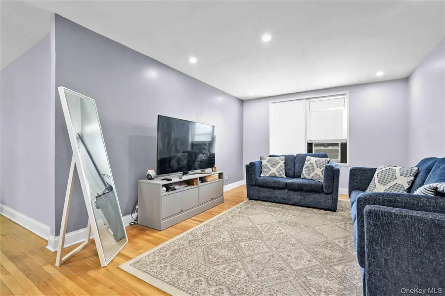33-44 93rd #3S, Jackson Heights, NY 11372 - #3