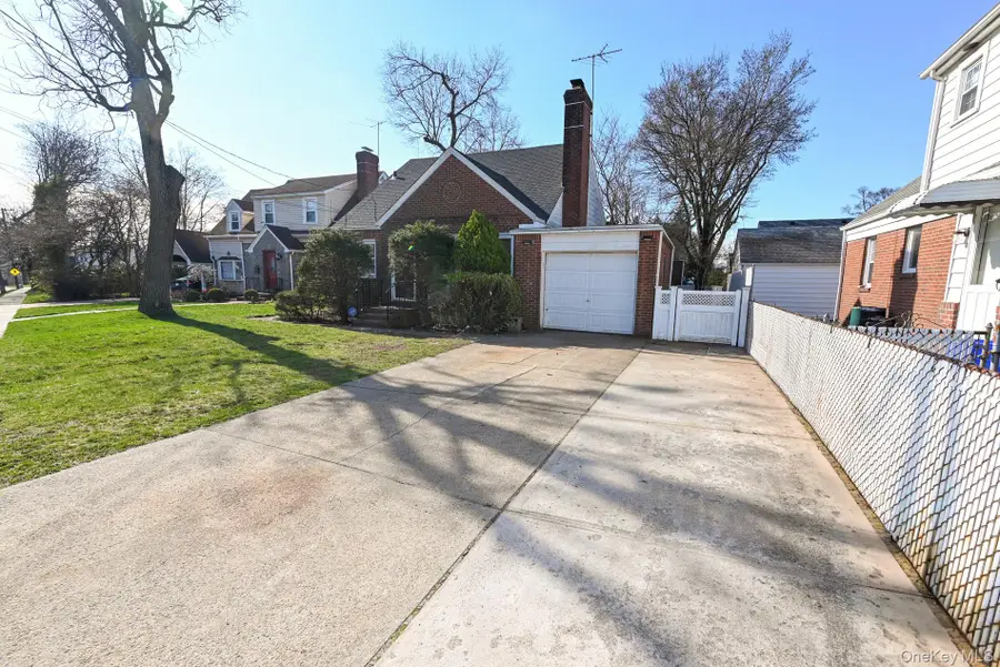 168 Hendrickson Avenue, Valley Stream, NY 11580 - #2