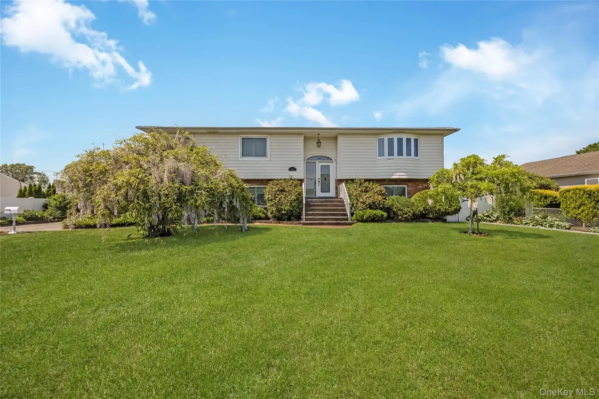 1540 7th Street, West Babylon, NY 11704 - #1