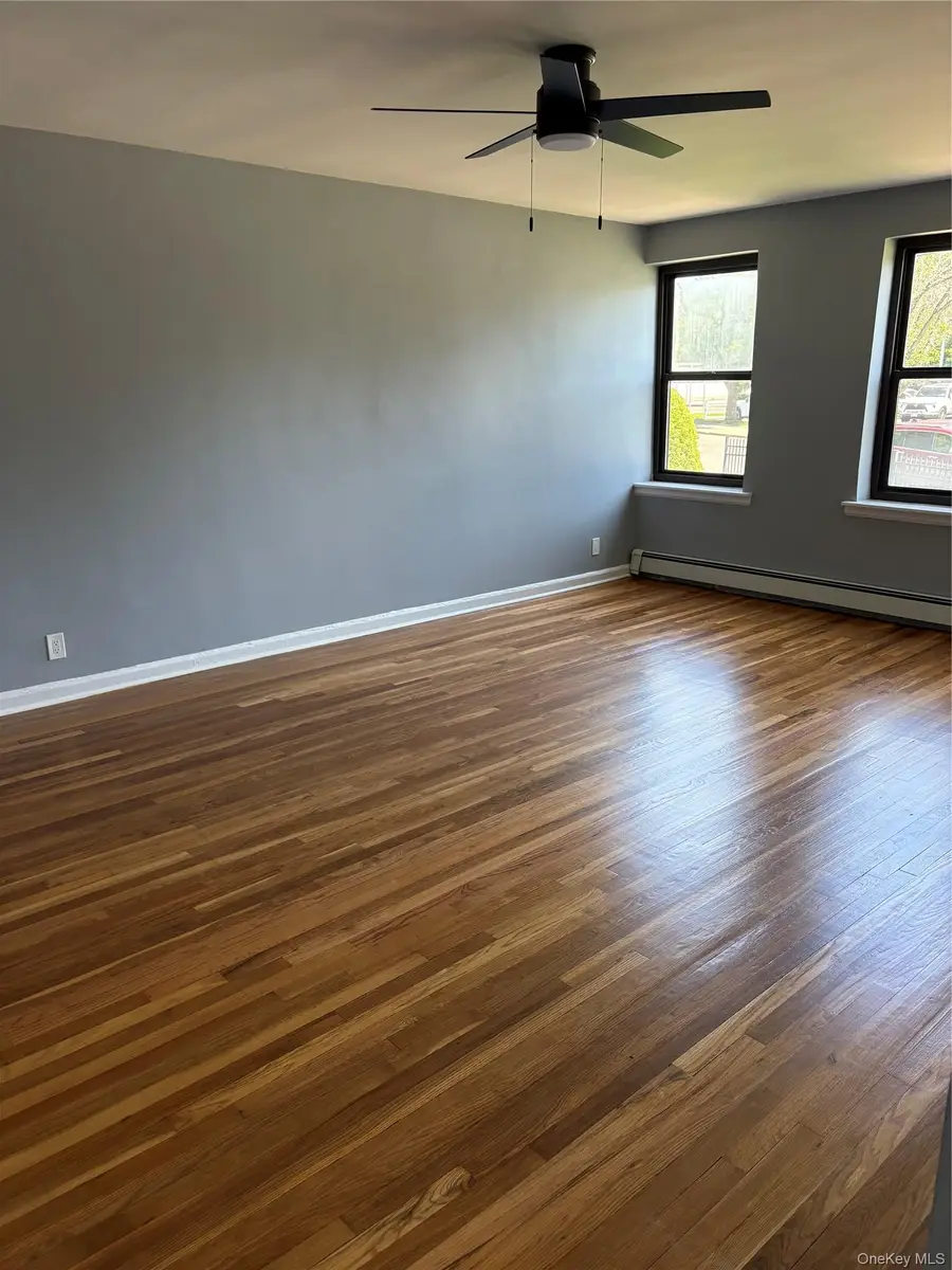 1 Jefferson Avenue #F3, Rockville Centre, NY 11570 - #3