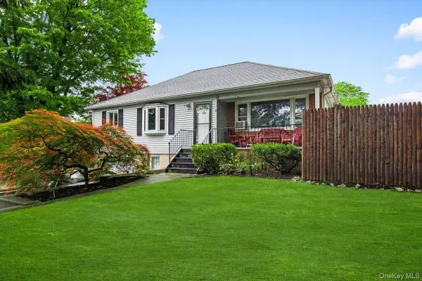21 Frankford Street, Hawthorne, NY 10532