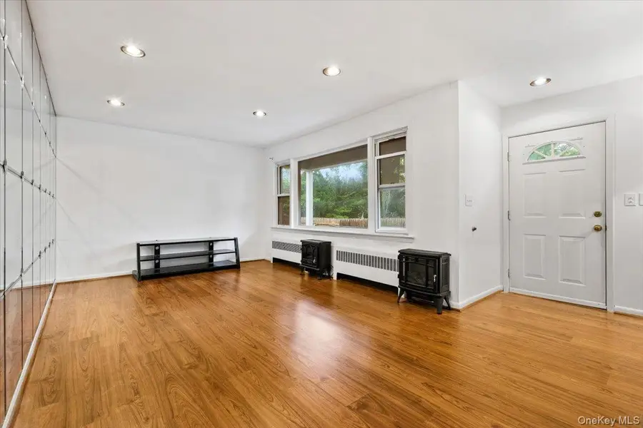 21 Frankford Street, Hawthorne, NY 10532 - #3