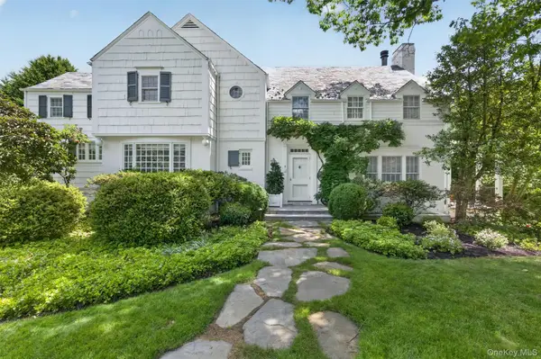 6 Hillair Circle, White Plains, NY 10605