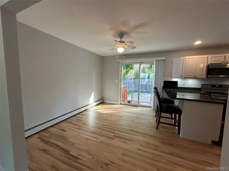 27 Sunburst Drive, Rocky Point, NY 11778 - #3