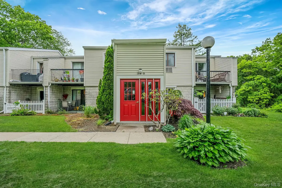 38 Richmond Boulevard #1B, Ronkonkoma, NY 11779 - #1