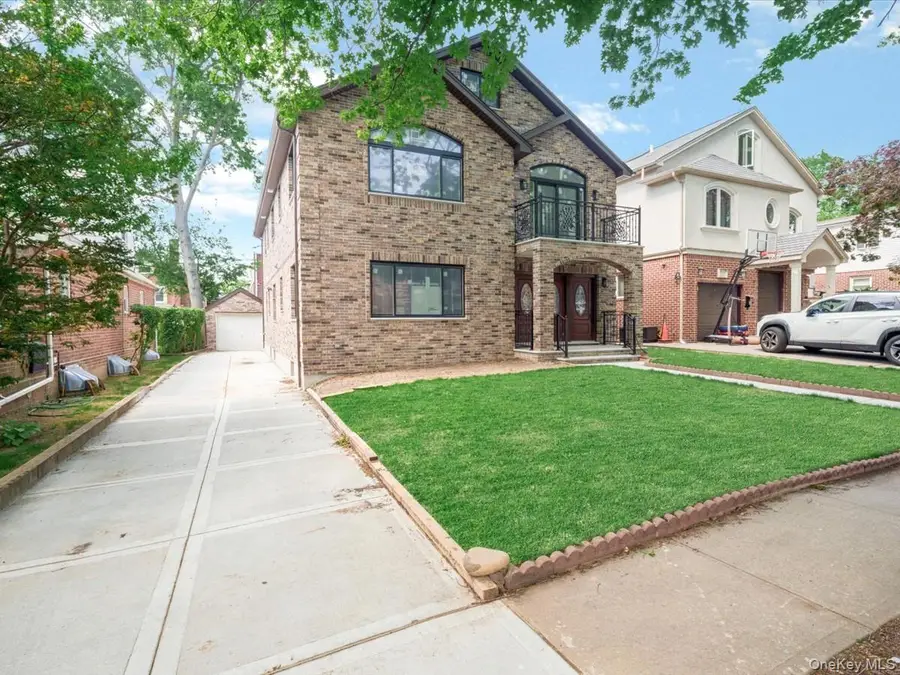 14729 70th Avenue, Flushing, NY 11367 - #2