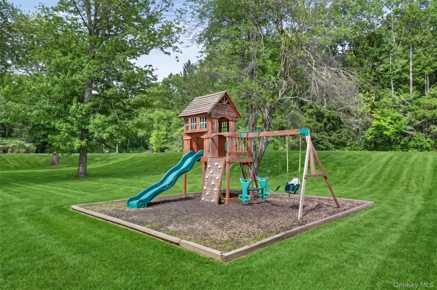 176 Gretna Woods Road, Pleasant Valley, NY 12569 - #3