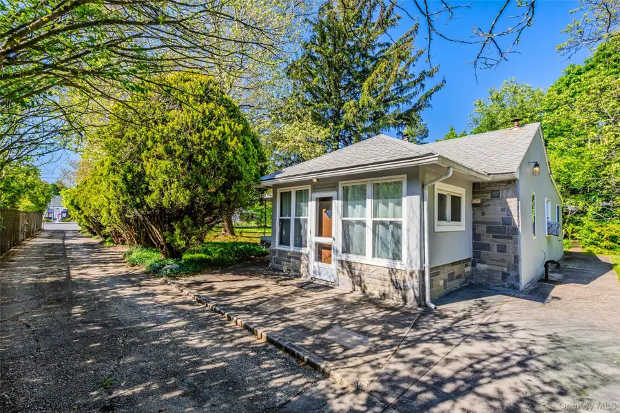 108 Claremont Street, Deer Park, NY 11729 - #2