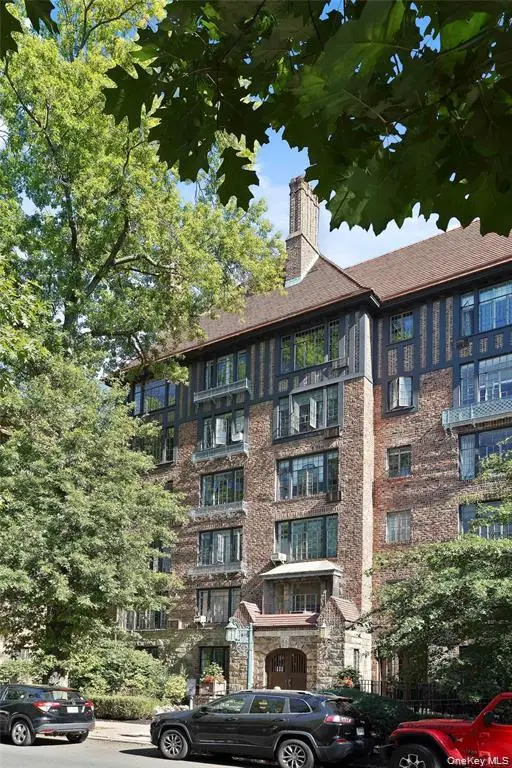 20 Continental Avenue #1-G, Forest Hills, NY 11375 - #3