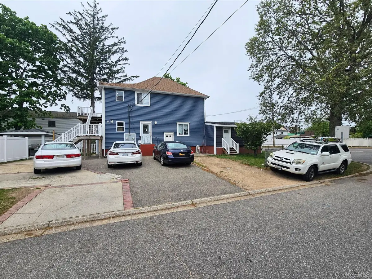 890 Dixon Avenue, Copiague, NY 11726 - #1