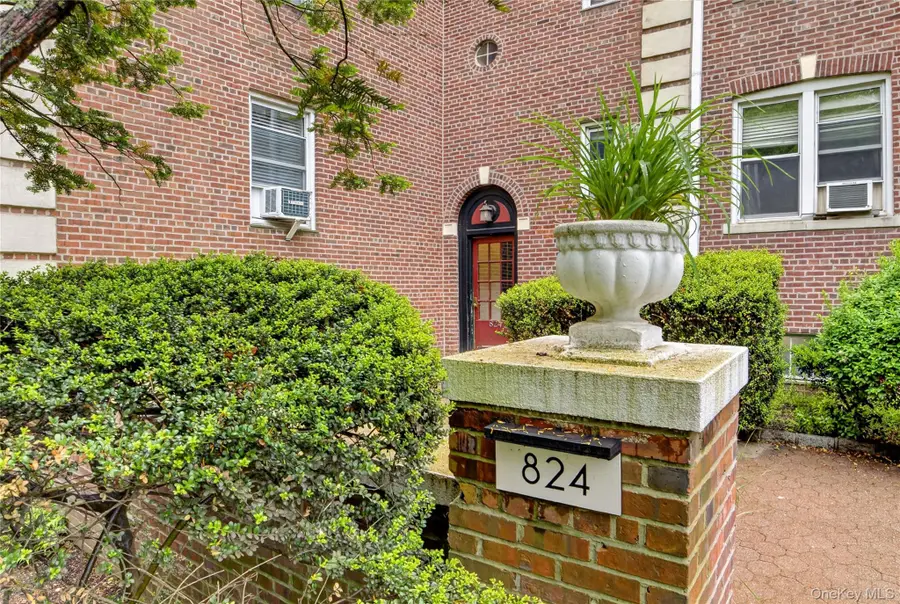 824 Palmer Road #1F, Bronxville, NY 10708 - #2