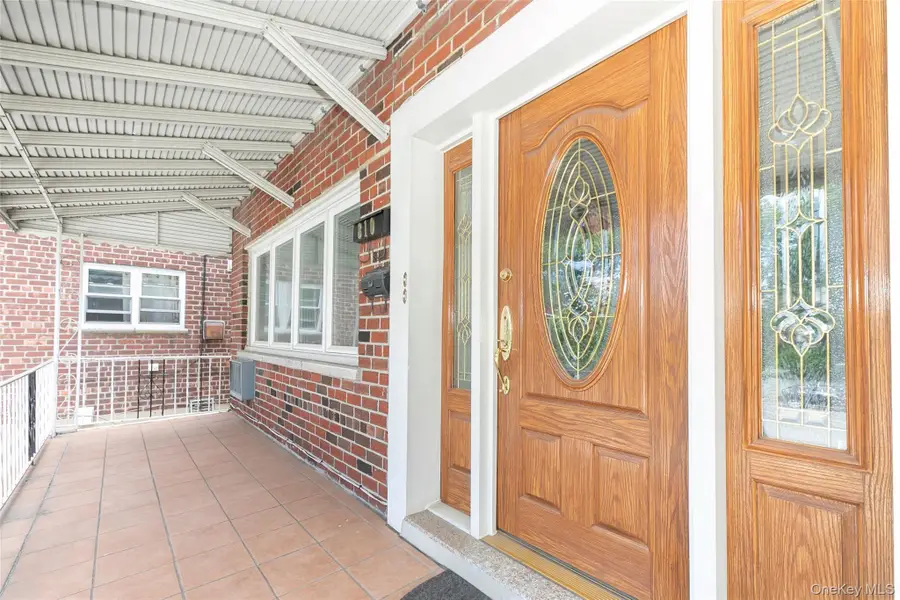 810 Neill Avenue, Bronx, NY 10462 - #3