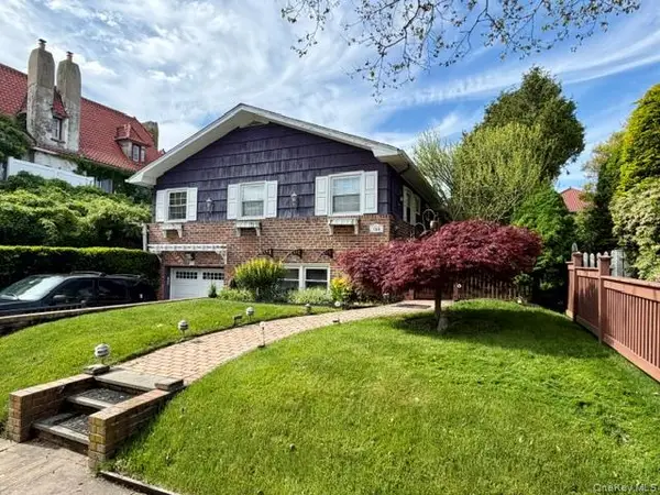 159 W Olive Street, Long Beach, NY 11561