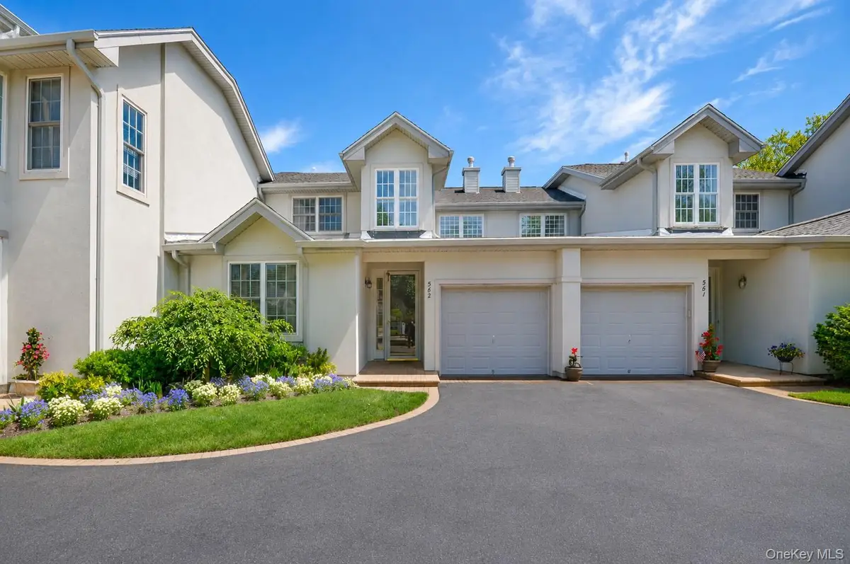 562 Bardini Drive, Melville, NY 11747 - #1