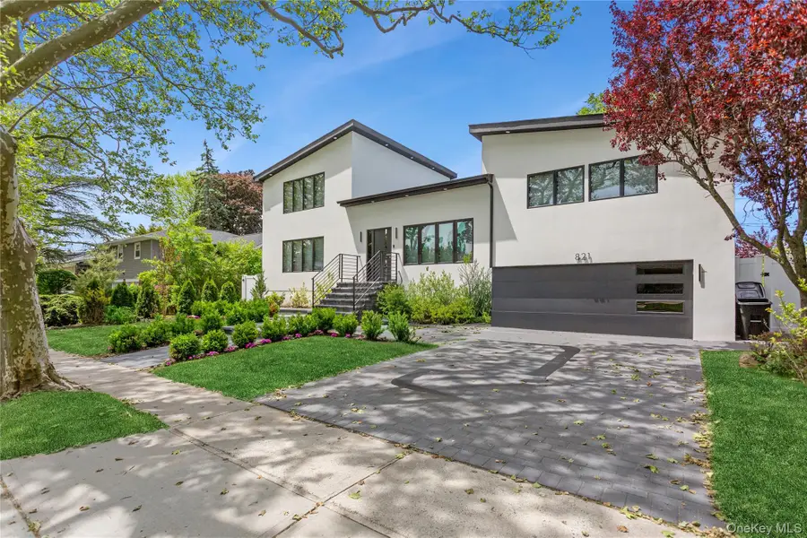 821 Longview Avenue, North Woodmere, NY 11581 - #2