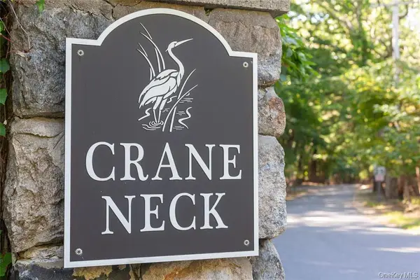 47 Crane Neck Road, Setauket, NY 11733