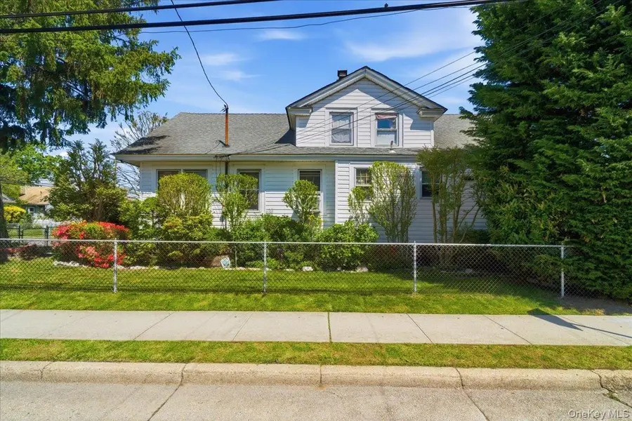 44 Saint Pauls Road S, Hempstead, NY 11550 - #3