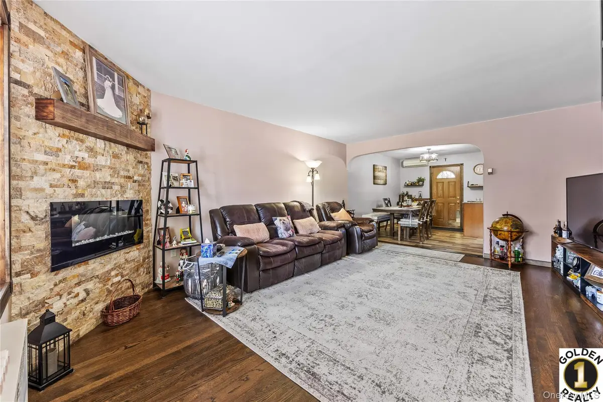 7521 Furmanville Avenue, Middle Village, NY 11379 - #1