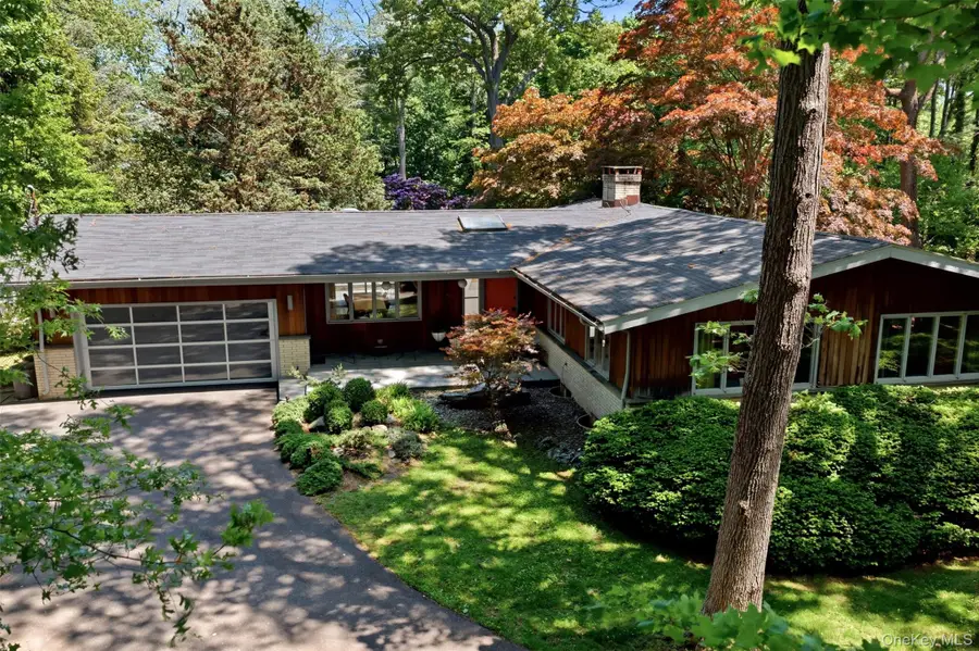 54 Washington Drive, Centerport, NY 11721 - #2