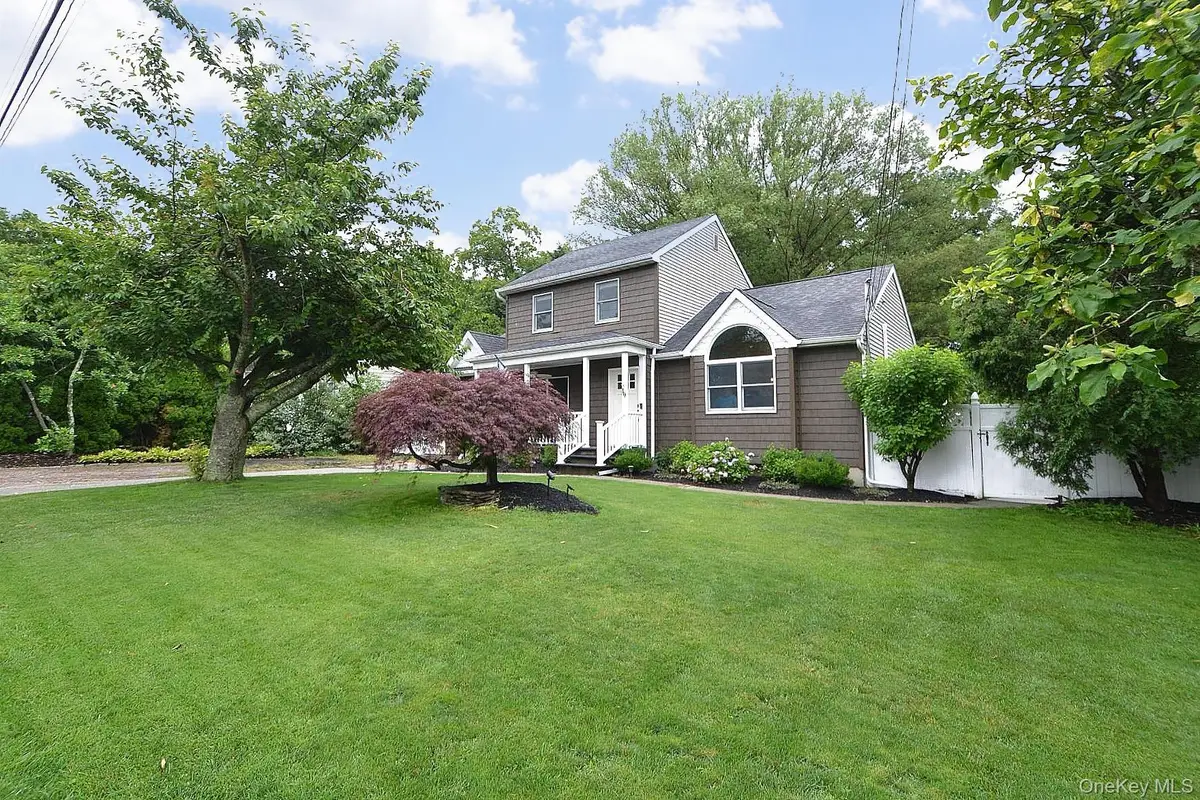 19 Fountain Road, Rocky Point, NY 11778 - #1