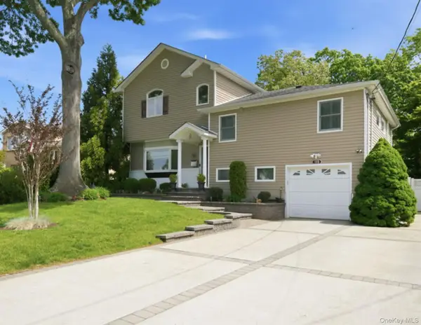 103 East Drive, Massapequa, NY 11758