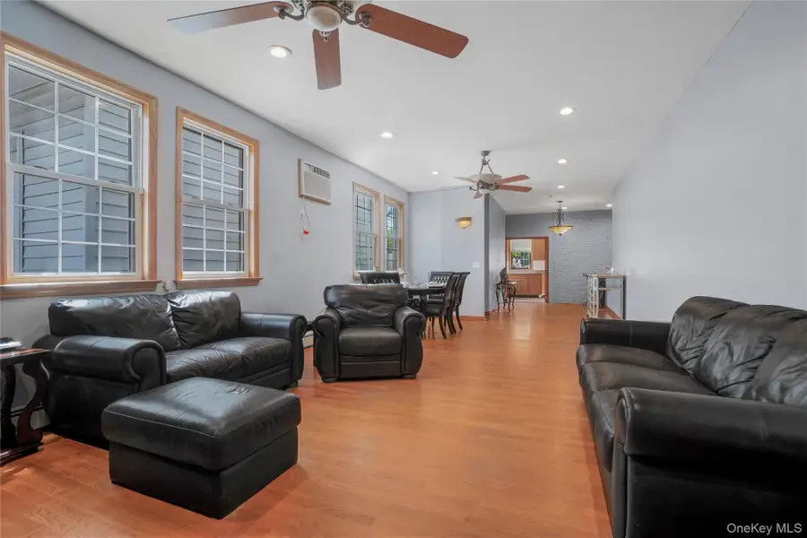 17 Oxford Street, Malverne, NY 11565 - #3