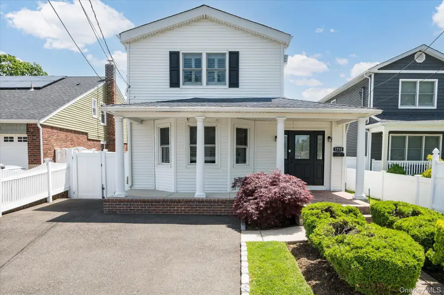 1735 Washington Avenue, Seaford, NY 11783 - #2
