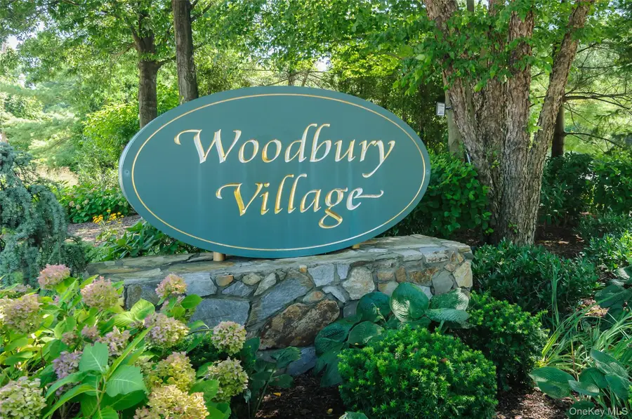 12 Hampton Way, Woodbury, NY 11797 - #2