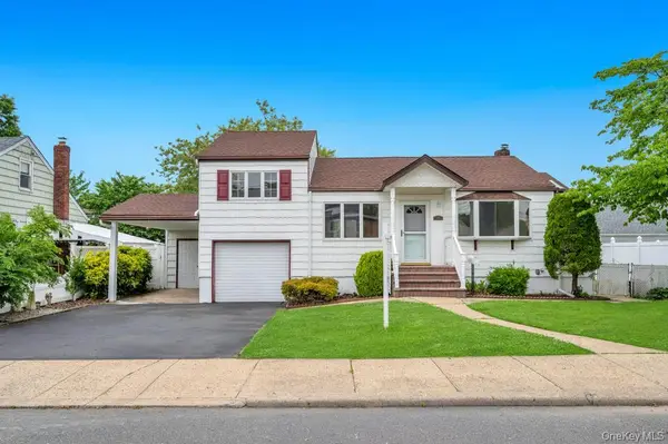 125 S 5th Street, Bethpage, NY 11714