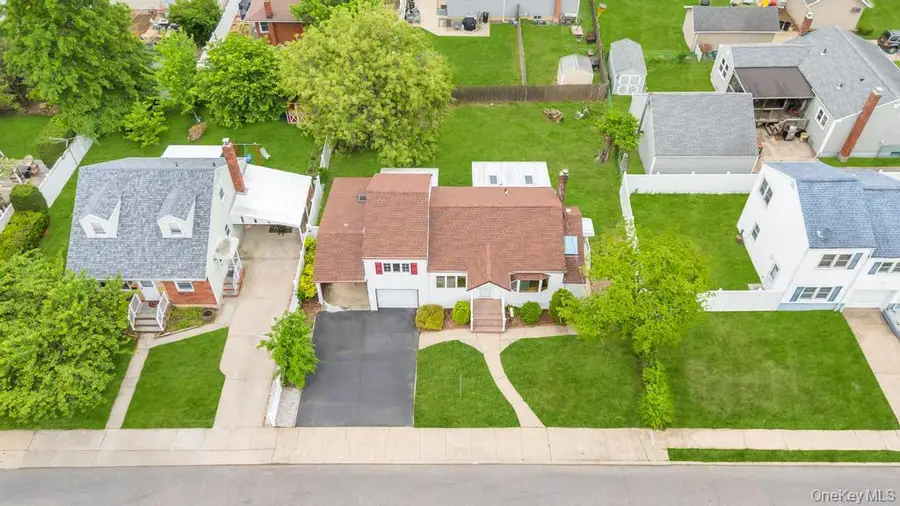 125 S 5th Street, Bethpage, NY 11714 - #2