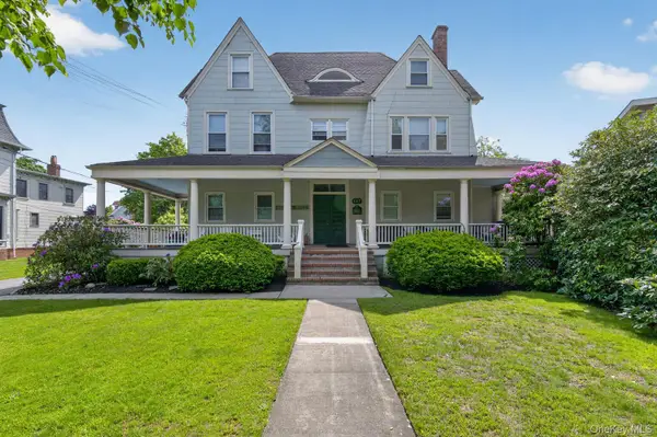 113,117,121,123,125,15,17 Fire Island Ave./hewlett Ct. Avenue, Babylon, NY 11702