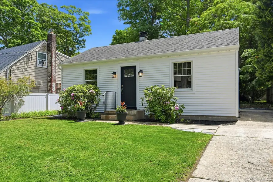 192 Iceland Drive, South Huntington, NY 11746 - #2