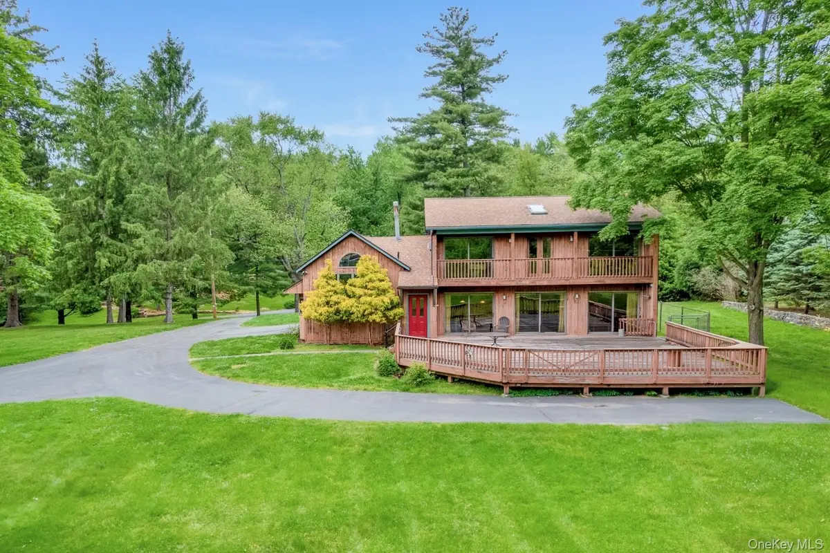 8 Kingwood Park, Poughkeepsie, NY 12601 - #1