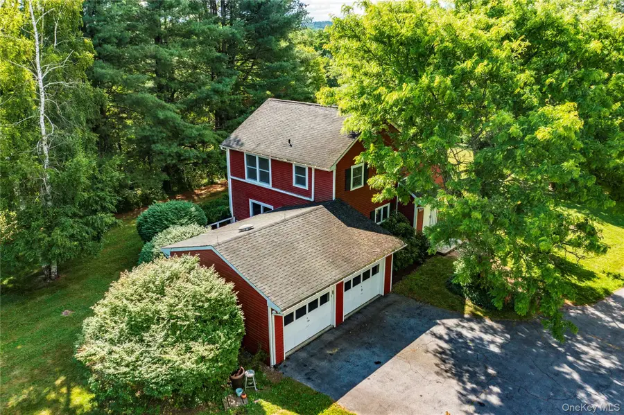 27 Goldfinch Drive, Salt Point, NY 12578 - #3
