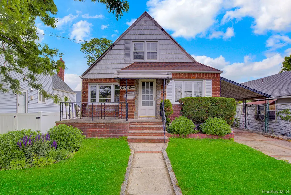 33 Mckee Street, Floral Park, NY 11001 - #1